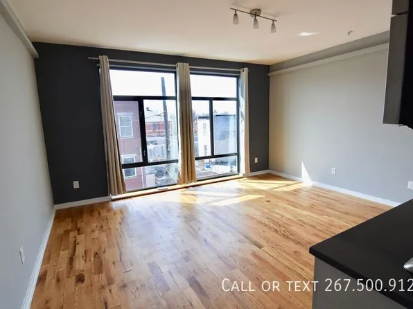 531 Budd St APT 3F, Philadelphia, PA 19104