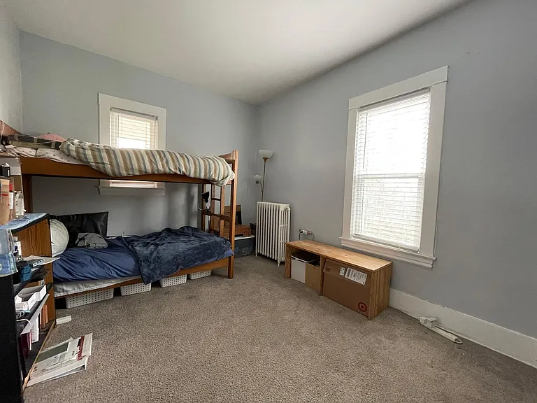 Bedroom 3
14' X 10'