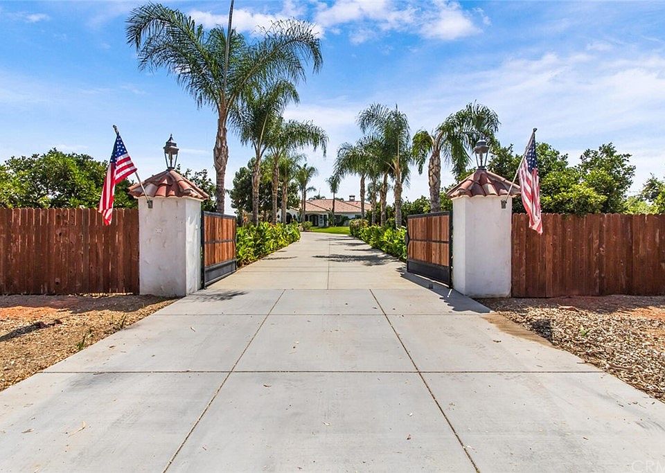 8196 Victoria Ave, Riverside, CA 92504 Zillow