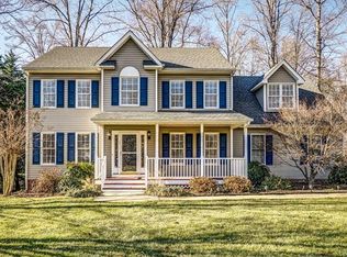 8113 Hillcreek Dr, Midlothian, VA 23112