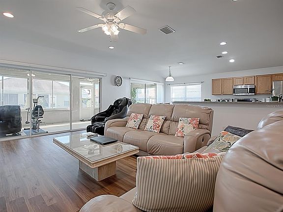 5th image of 8632 SE 133rd Ln