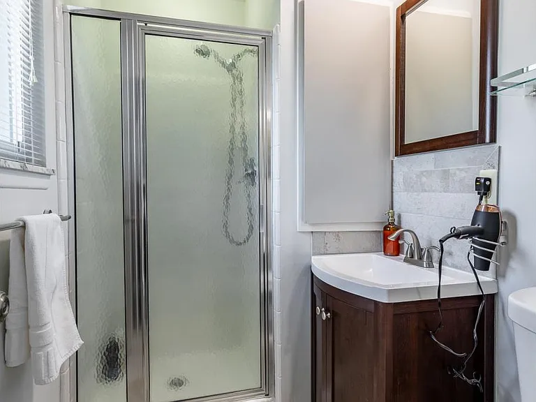 5038 Dayton Dr — Photo 22