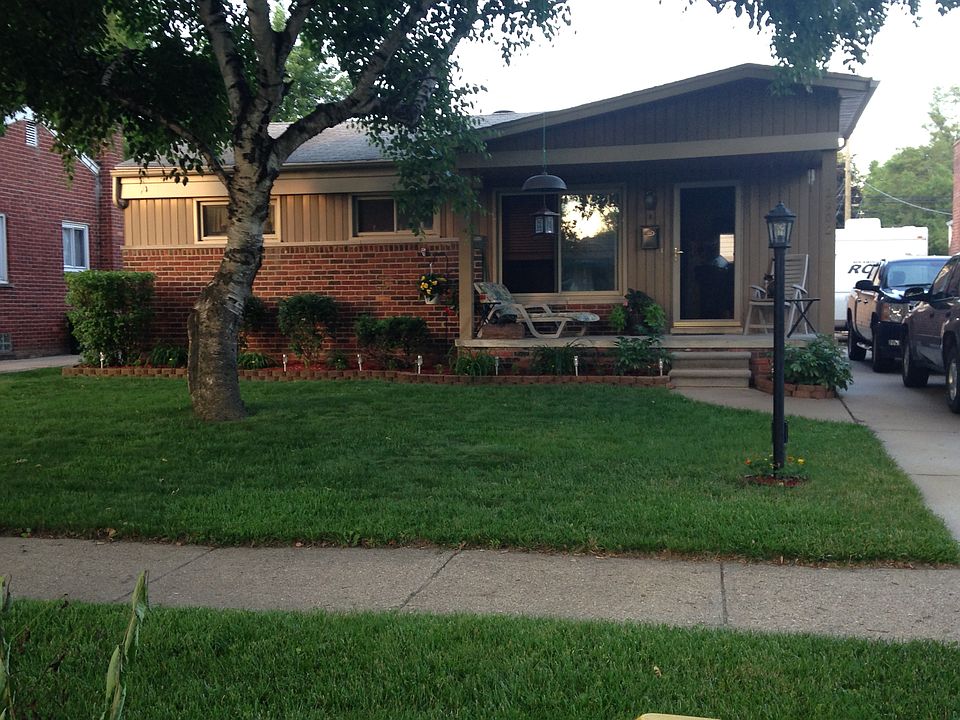1st image of 2902 Maplewood Ave