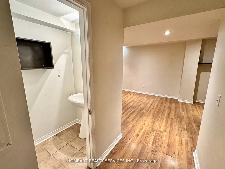 81 Emery Hill Blvd — Photo 43