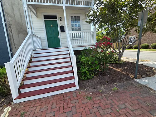 731 Catherine St Photo 1