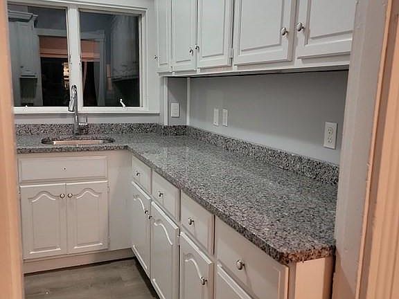5th image of 170 Shawmut Ave