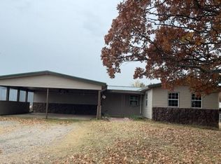 56909 Moccasin Trail Rd, Prague, OK 74864