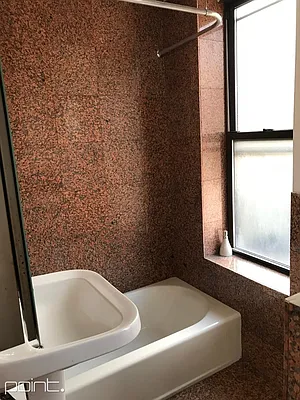 Rented by Point NYC | media 24