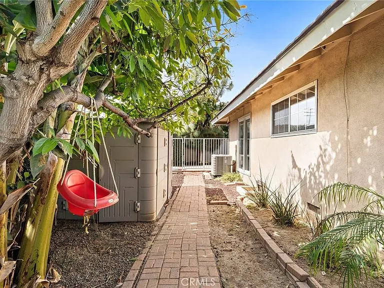 1481 Lance Dr — Photo 46