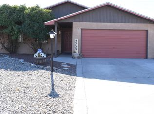 308 Spring Dr SE, Rio Rancho, NM 87124