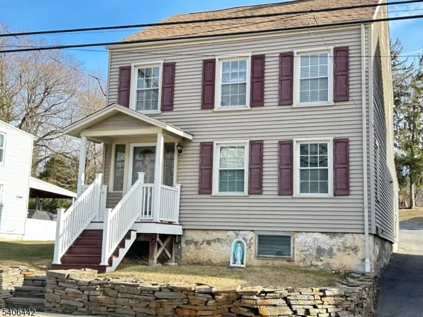 36 Willow Ave, Bloomsbury Boro, NJ 08804