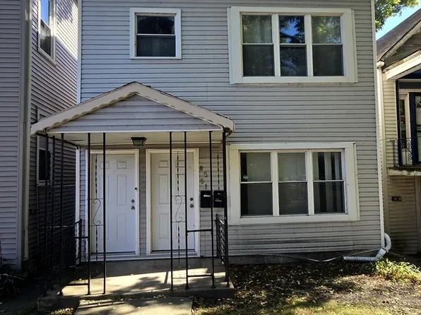 8551 S Manistee Ave, Chicago, IL 60617
