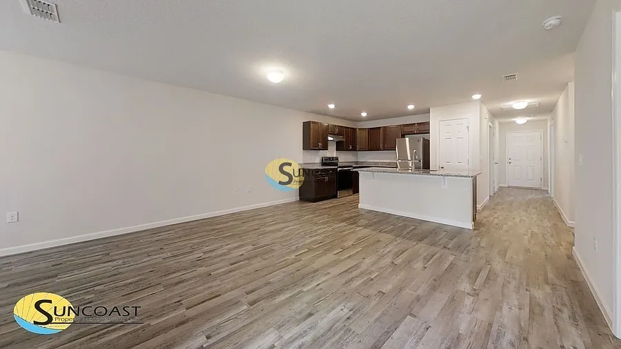 Palm Coast 3BR Home with Garage Built in 2022 — Photo 3