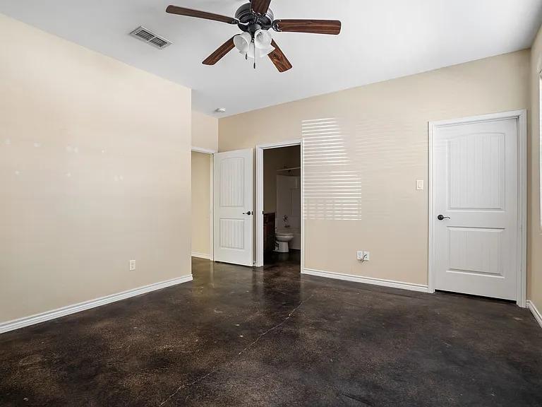 College Ave Apartments — Photo 50