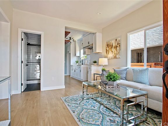4th image of 3043 Inez St