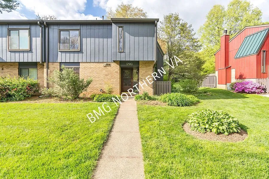 Building Photo - 1790 Ivy Oak Sq