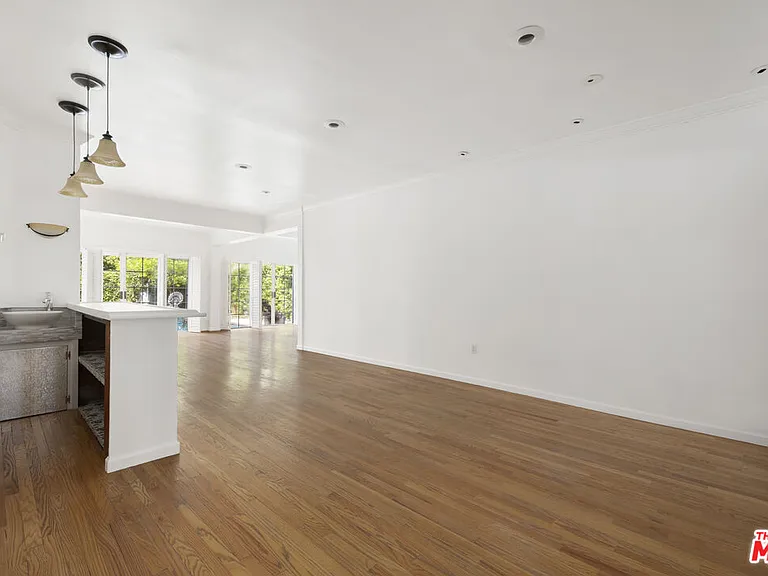 4309 Gentry Ave — Photo 13