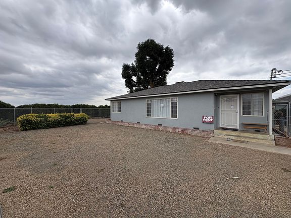 2nd image of 14519 Avenue 416