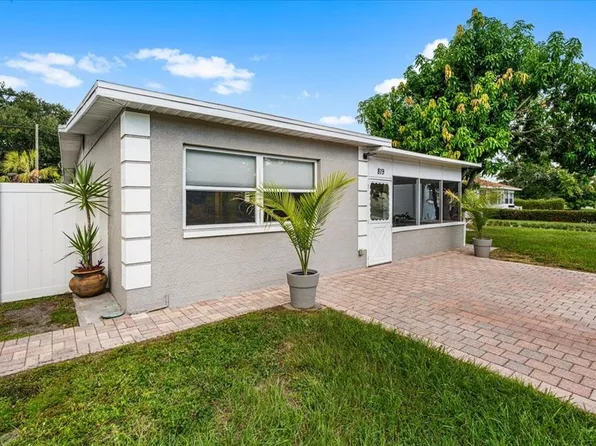 819 Southwest Blvd N, Saint Petersburg, FL 33703