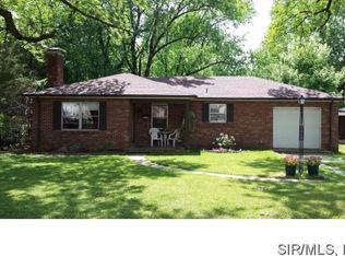 2308 Fairview Cir, Belleville, IL 62226