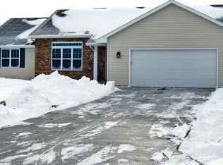 2181 Jacobsen Rd, Neenah, WI 54956