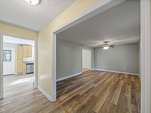 2nd image of 9470 Hidden Branch Dr