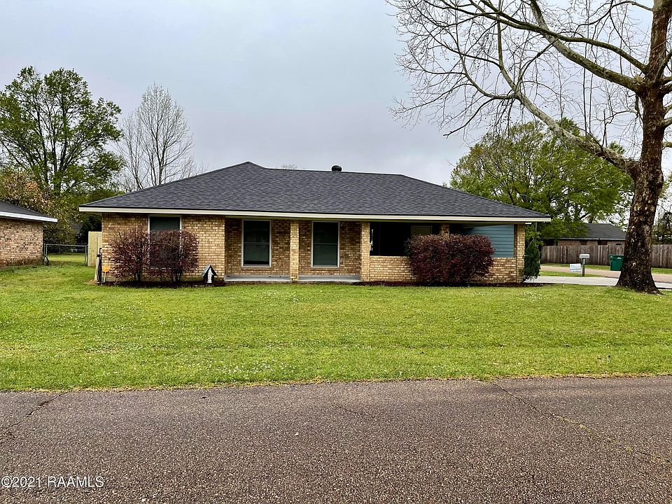 1st image of 125 Berrybrook Ave