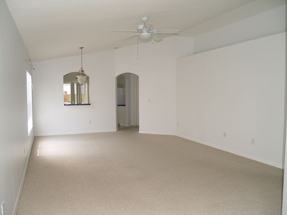 LIVING ROOM DINING ROOM
