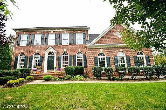1st image of 42995 Farmingdale Dr
