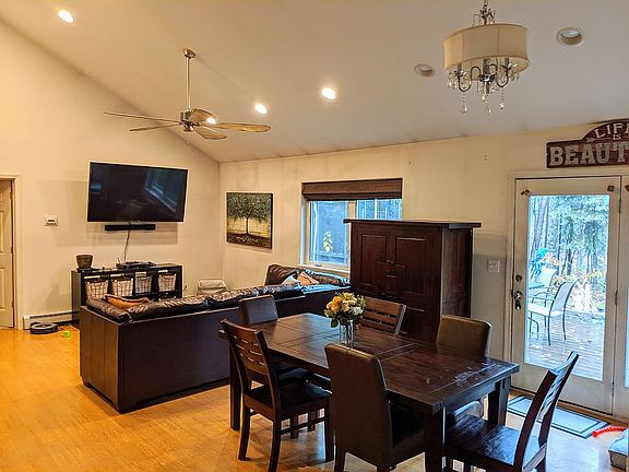 4th image of 2310 Moonlight Dr