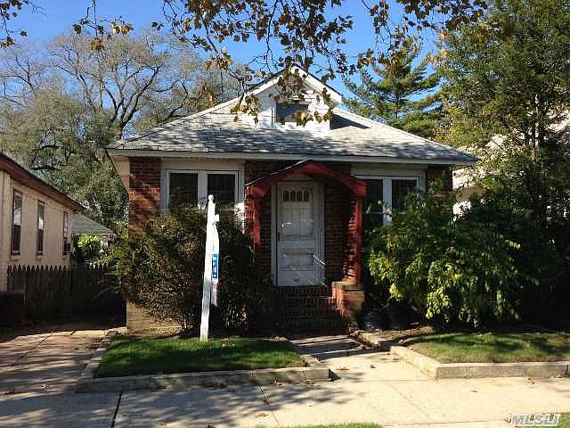 1st image of 569 Magnolia Blvd