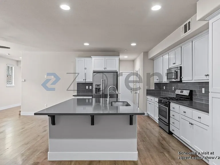 3786 Vine St — Photo 11
