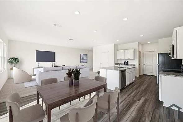 6061 Mojave Dr — Photo 1