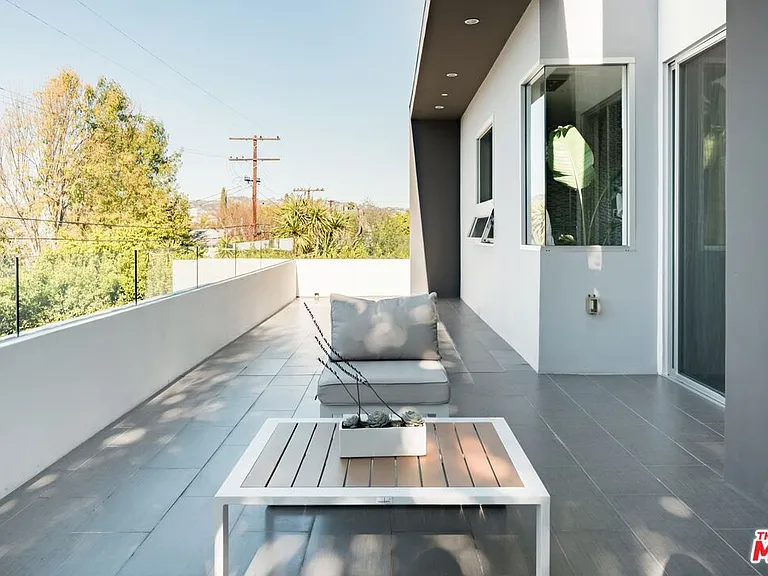 1723 S Durango Ave — Photo 53