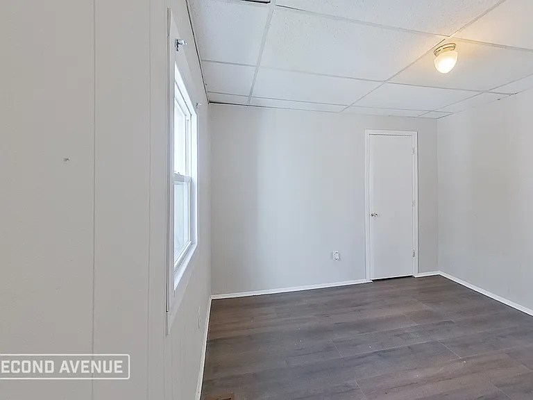 122 S Longworth Ave — Photo 12