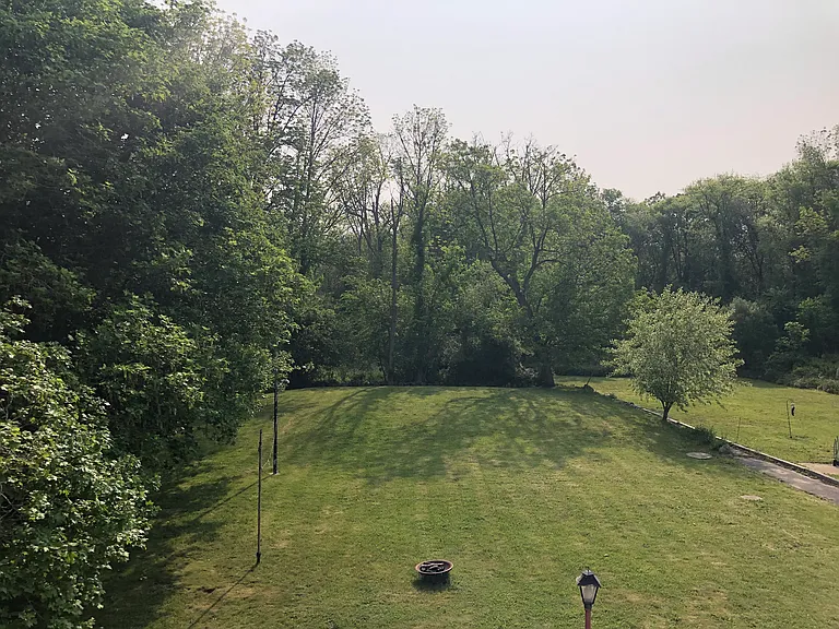 410 Sanford Rd — Photo 4