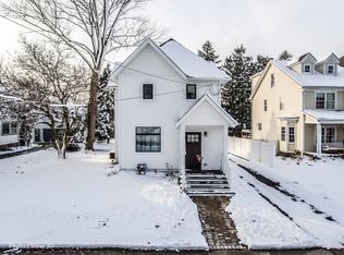 112 S Chase St, Wheaton, IL 60187