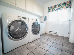 1413 Edwards Dr, Point Roberts, WA 98281