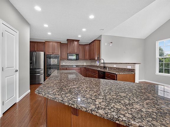 4th image of 8523 Crozat St