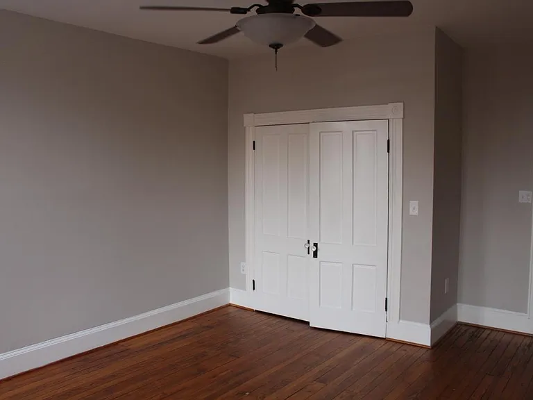 106 S Washington St — Photo 18