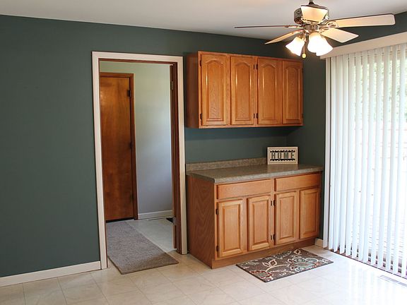 4th image of 620 Juniper Ln