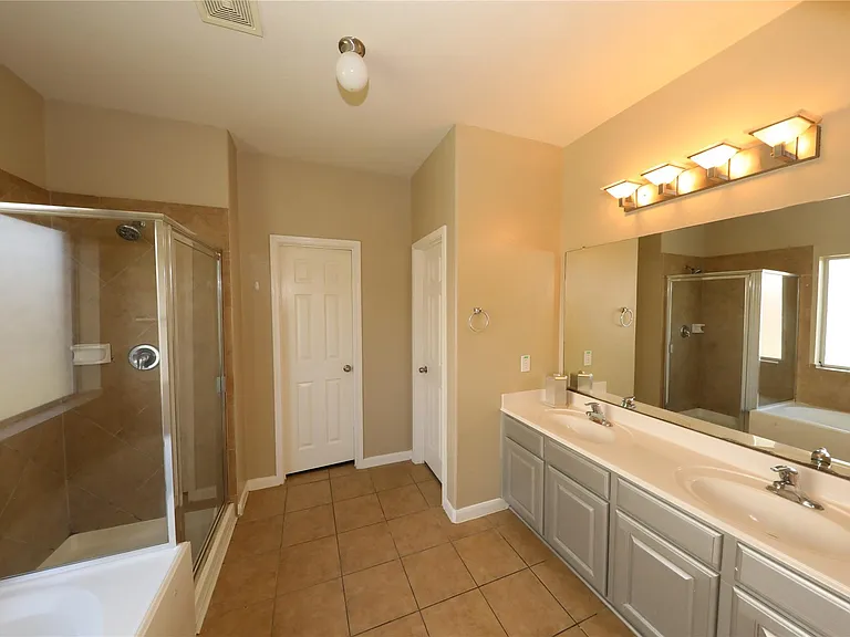 2311 Diamond Springs Dr — Photo 25