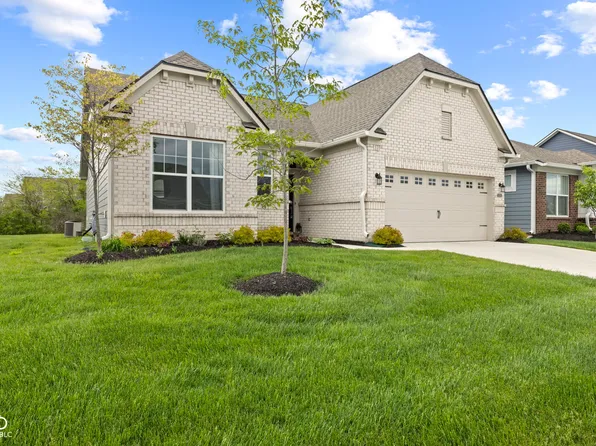 9696 Parkhurst Xing, McCordsville, IN 46055