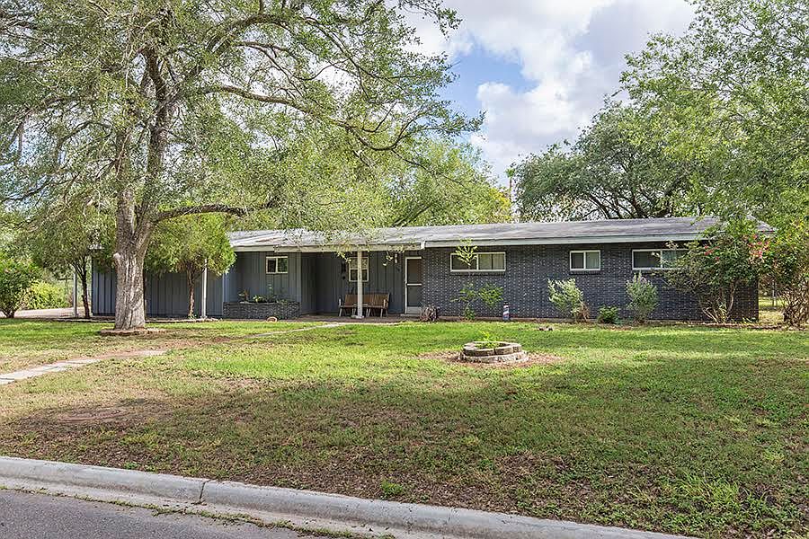 1st image of 125 Austin Blvd
