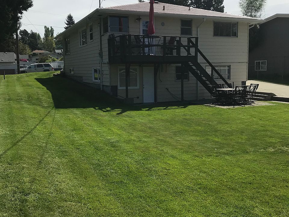 2nd image of 9425 25th Ave SW