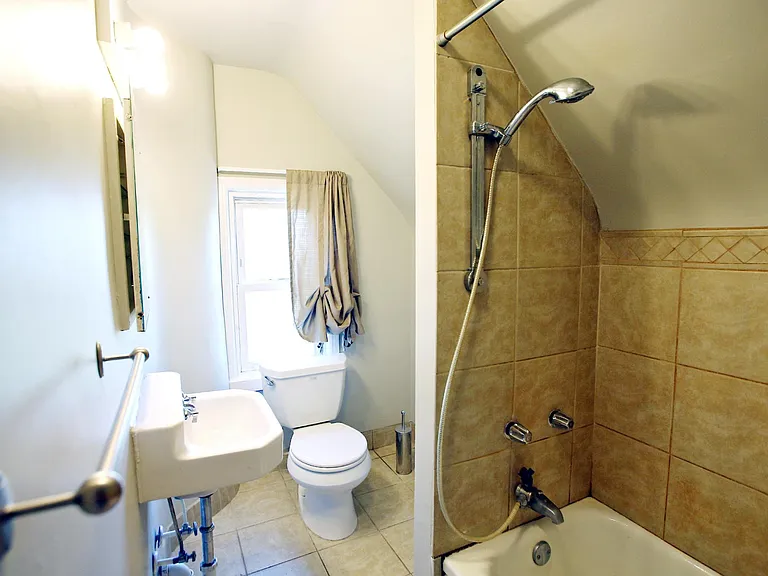 5053 Commonwealth St #3 — Photo 10