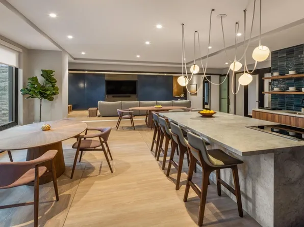 2413 3rd Avenue image 6 of 18