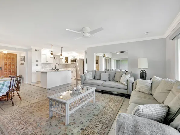 1800 SE Saint Lucie Boulevard #2-204, Stuart, FL 34996