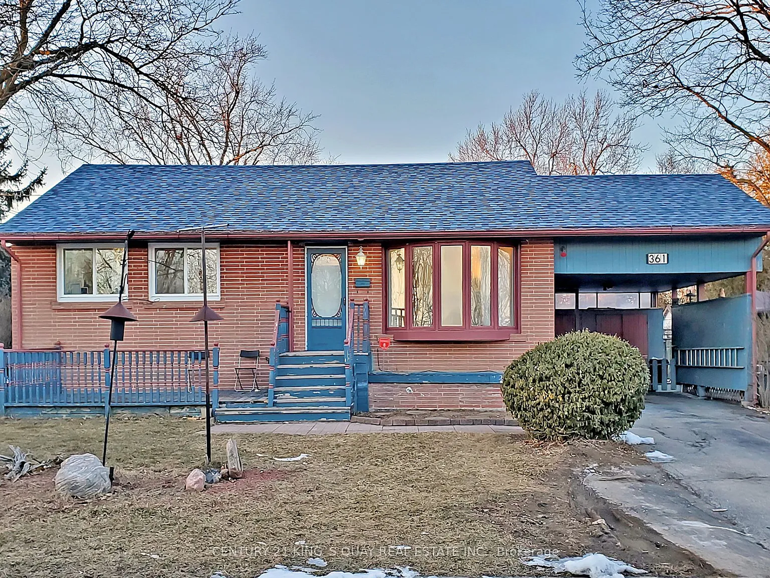 3 bed, $2,690 — Photo 1