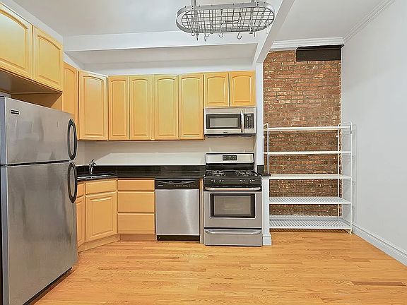 4th image of 539 Atlantic Ave #A